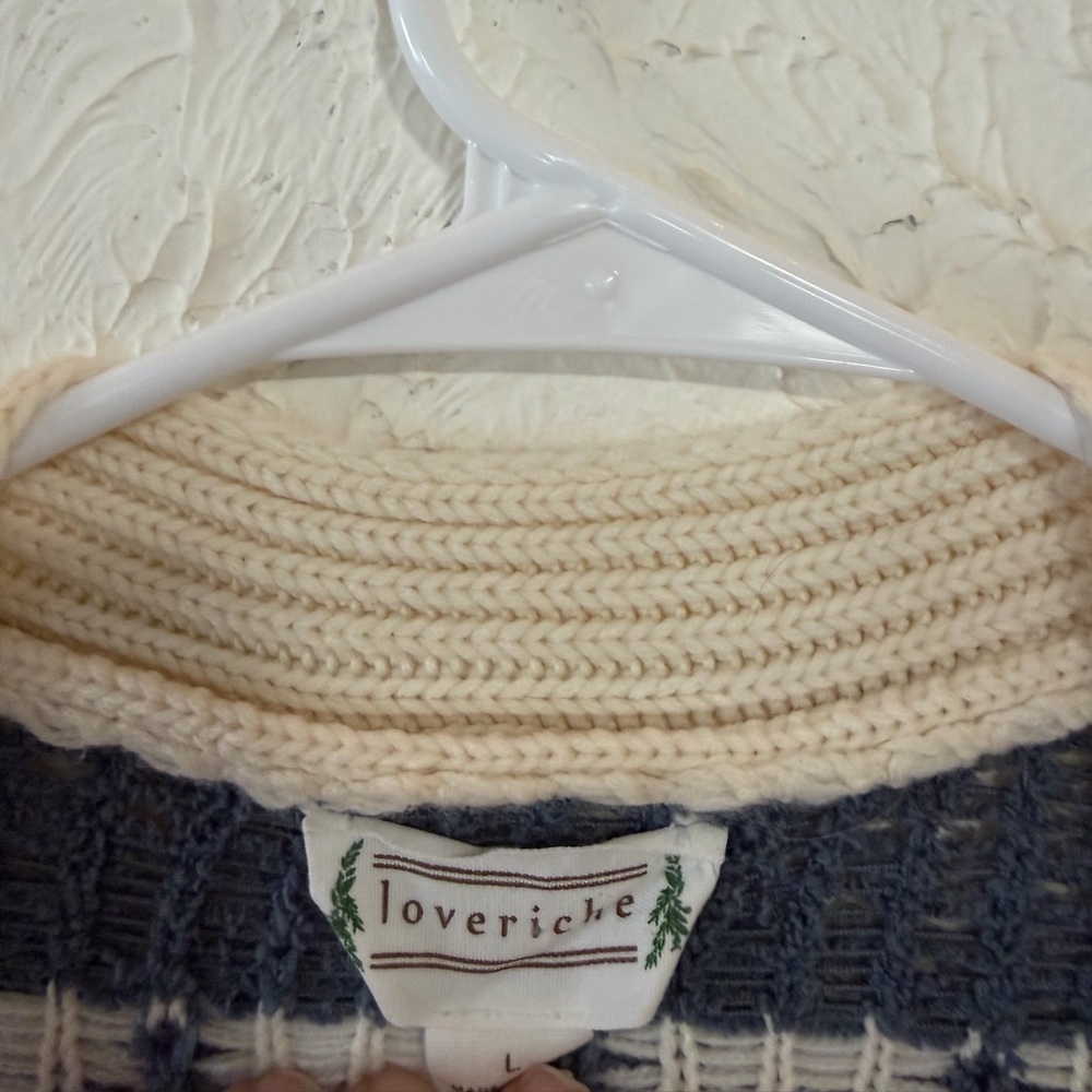 LoveRiche Cardigan Sweater – Size Large – Pockets – Cozy Layering Piece - Picture 2 of 3